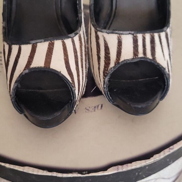 Nine West Zebra Print Open Toe Stilleto - Picture 5 of 9